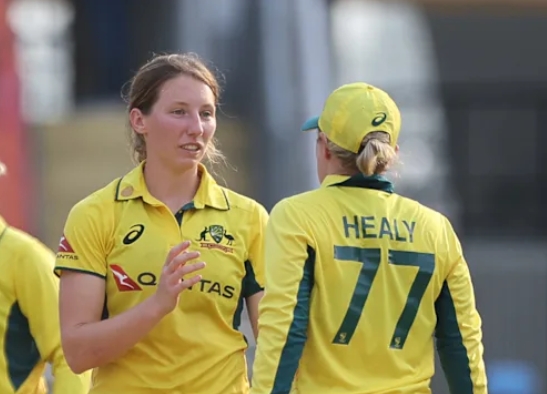 Australia Women vs India Women: Mooney’s 138 & Mandhana’s Fast Ton Fuel Thrilling 3rd ODI Battle