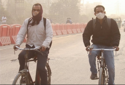 Delhi AQI Crisis: Toxic Smog Eases Slightly as Winds